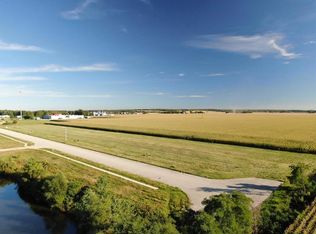 L62 Fairview Dr, Walworth, WI 53184