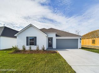 1805 Saddle Back Rdg, New Iberia, LA 70560