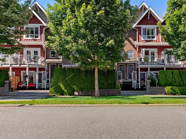 1661 Fraser Ave #305, Pt Coquitlam, BC V3B 0B6