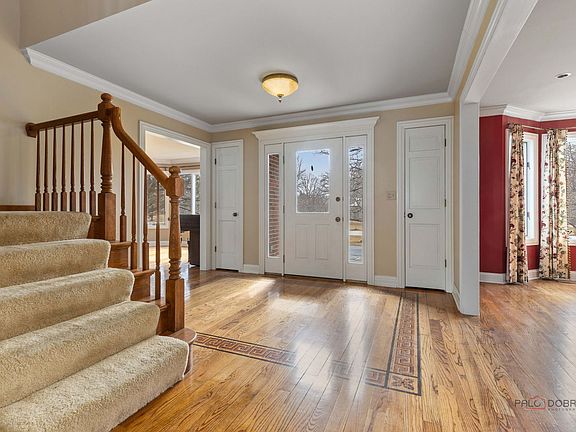 2nd image of 18 Brandywine Rd