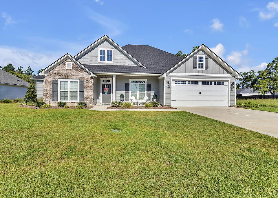 1st image of 3016 Houser Way