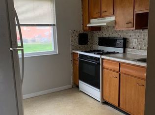 1715 S 5th St #1N, Saint Charles, MO 63303