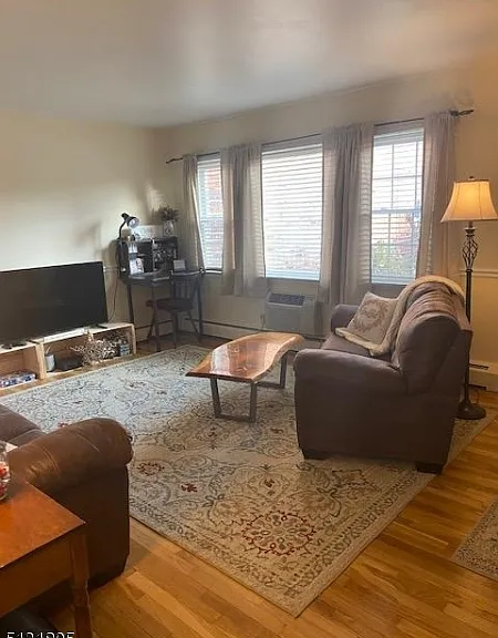 105 Pitney Pl — Photo 4