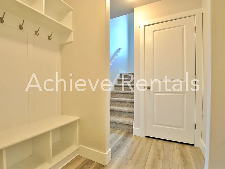 2053 N 380 E — Photo 5