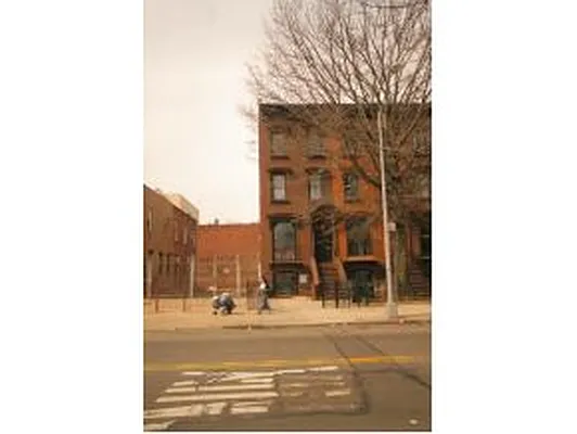Sold by People`s Choice Realty | media 1