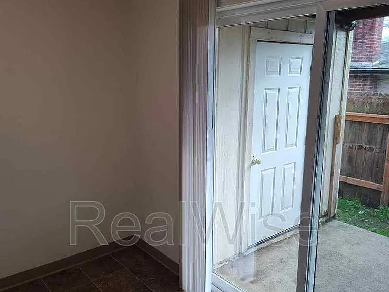 104 NW Mercy Hills Dr — Photo 13