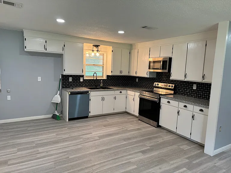 2661 Old Broken Bow Hwy — Photo 14