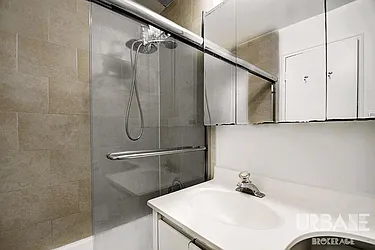 Rented by Urbane Brokerage