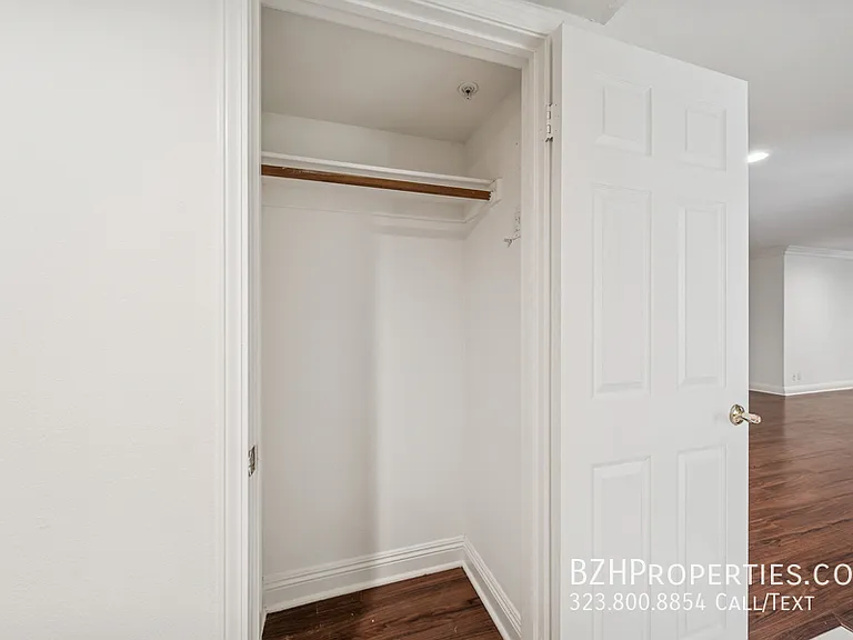 1508 Greenfield Ave — Photo 21