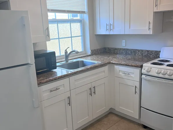 2450 4th Ave N #2, Saint Petersburg, FL 33713