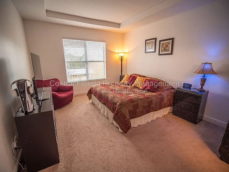 9861 Lenox St — Photo 13