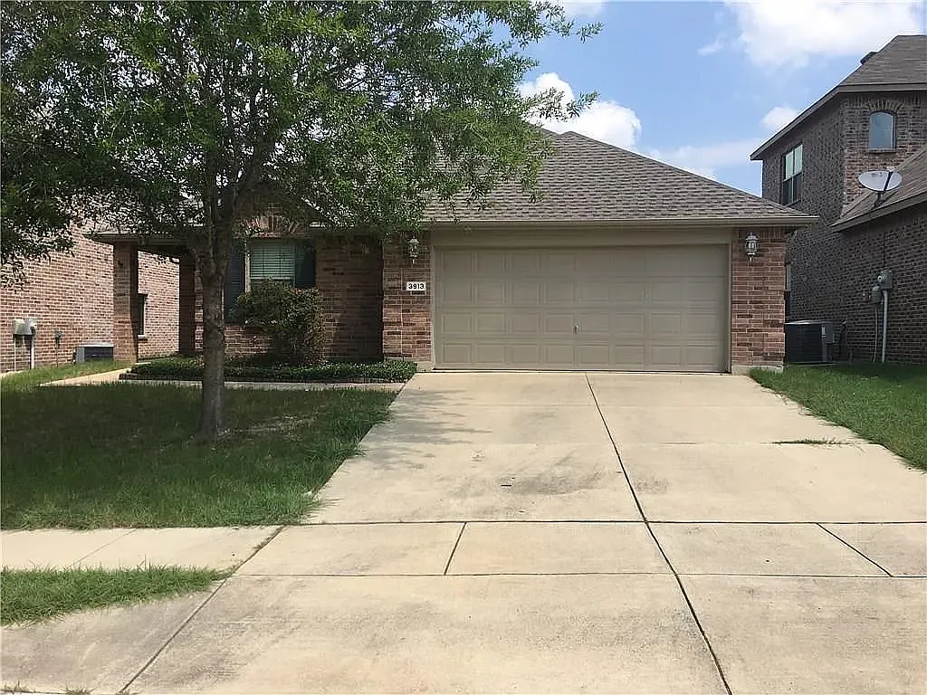3 bed, 1845 sqft, $2,250 — Photo 1