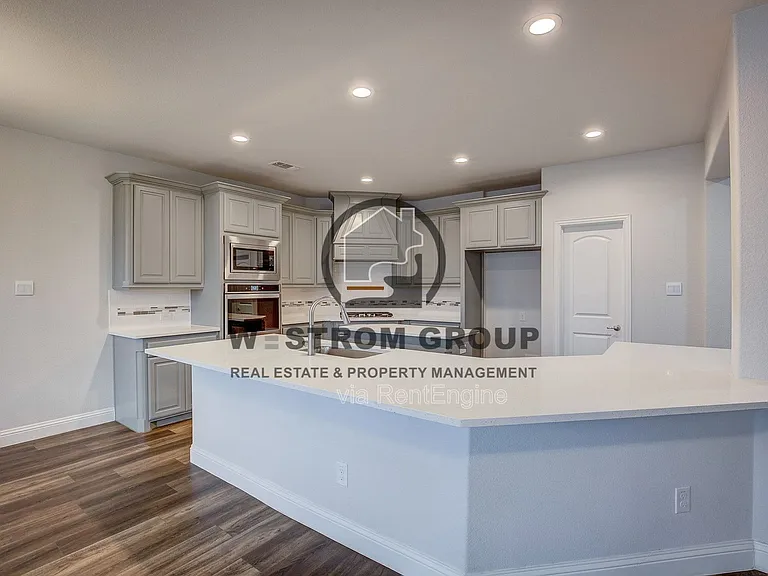 10320 Linger Ln — Photo 18