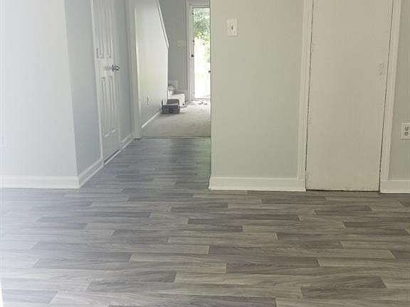 3rd image of 3530 Hopkins Ct