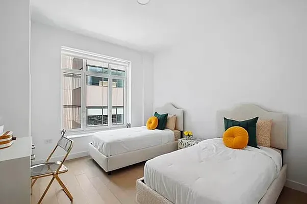 Rented by Oxford Property Group | media 6