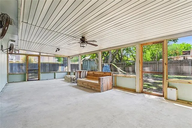 4 bed, 2.0 bath, 2030 sqft, $2,575 — Photo 3