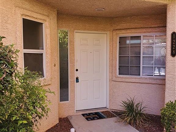 2nd image of 5201 S Torrey Pines Dr Unit 1228