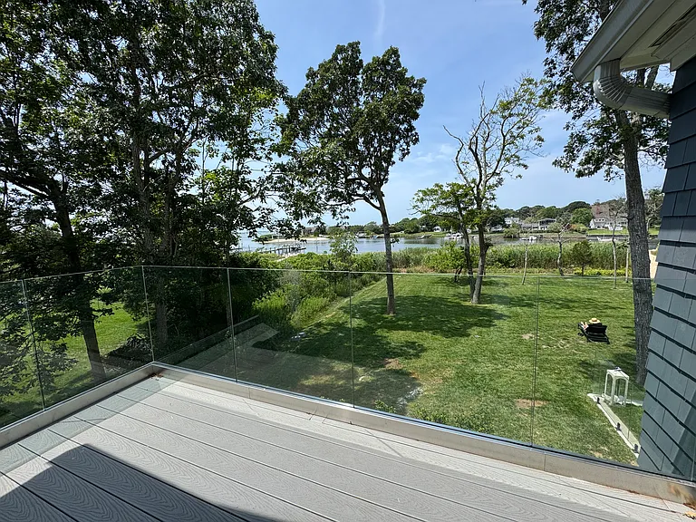 Windermere Close — Photo 5