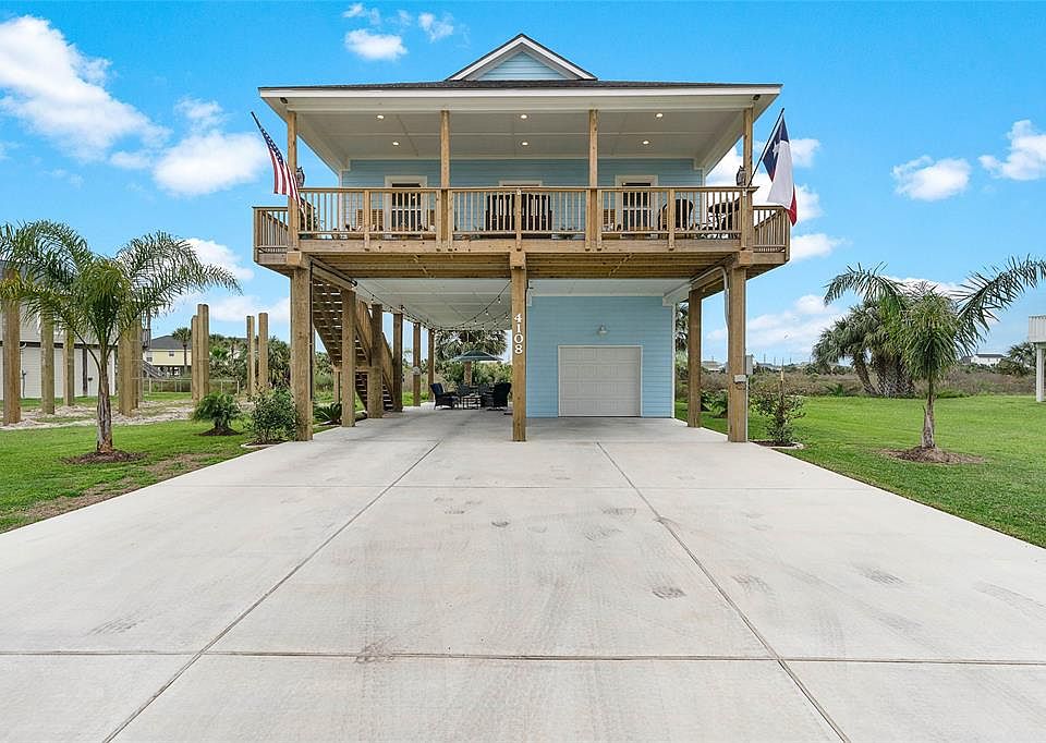 1st image of 4108 Isla Del Sol