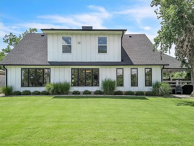 4910 Morris Ln — Photo 6