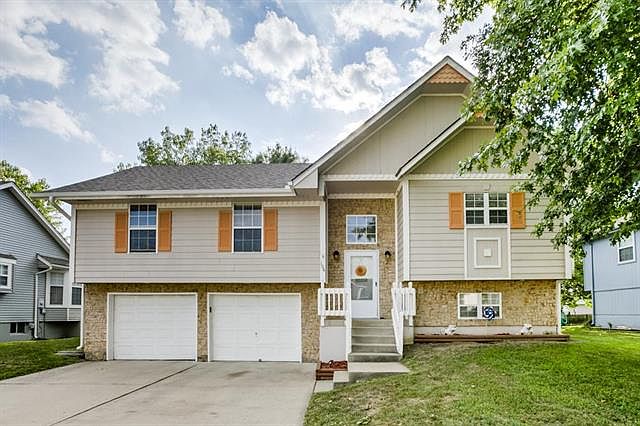 1st image of 106 Rock Creek Dr