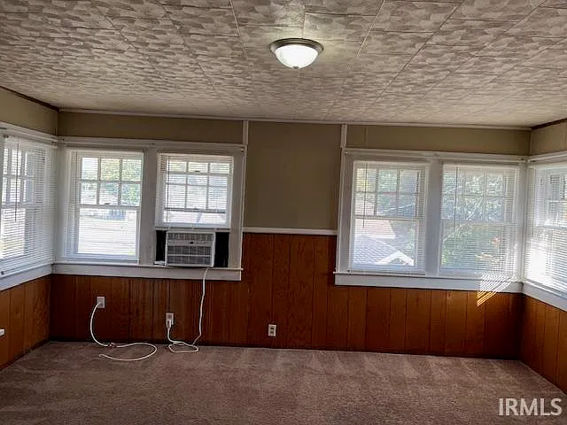 2 bed, 1.0 bath, 988 sqft, $1,050 — Photo 3