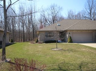 5507 Greenridge Dr, Midland, MI