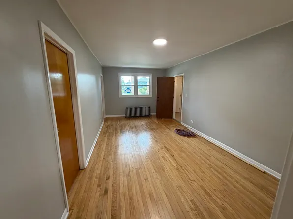 3312 E 136th St #1F, Chicago, IL 60633