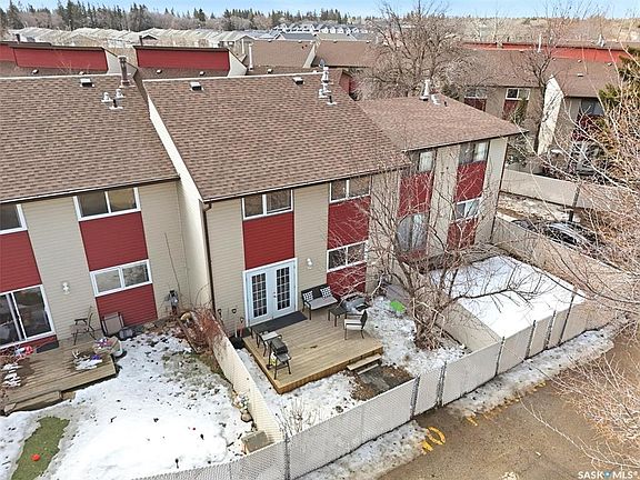4th image of UNIT 71-331 Pendygrasse ROAD