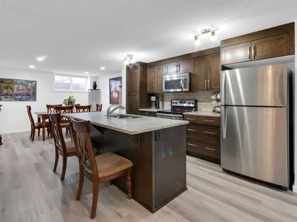 2400 W Ravenswood Vw SE #1503, Airdrie, AB T4A 0V7