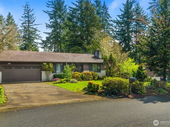 6 Lapsley Drive, Dupont, WA 98327