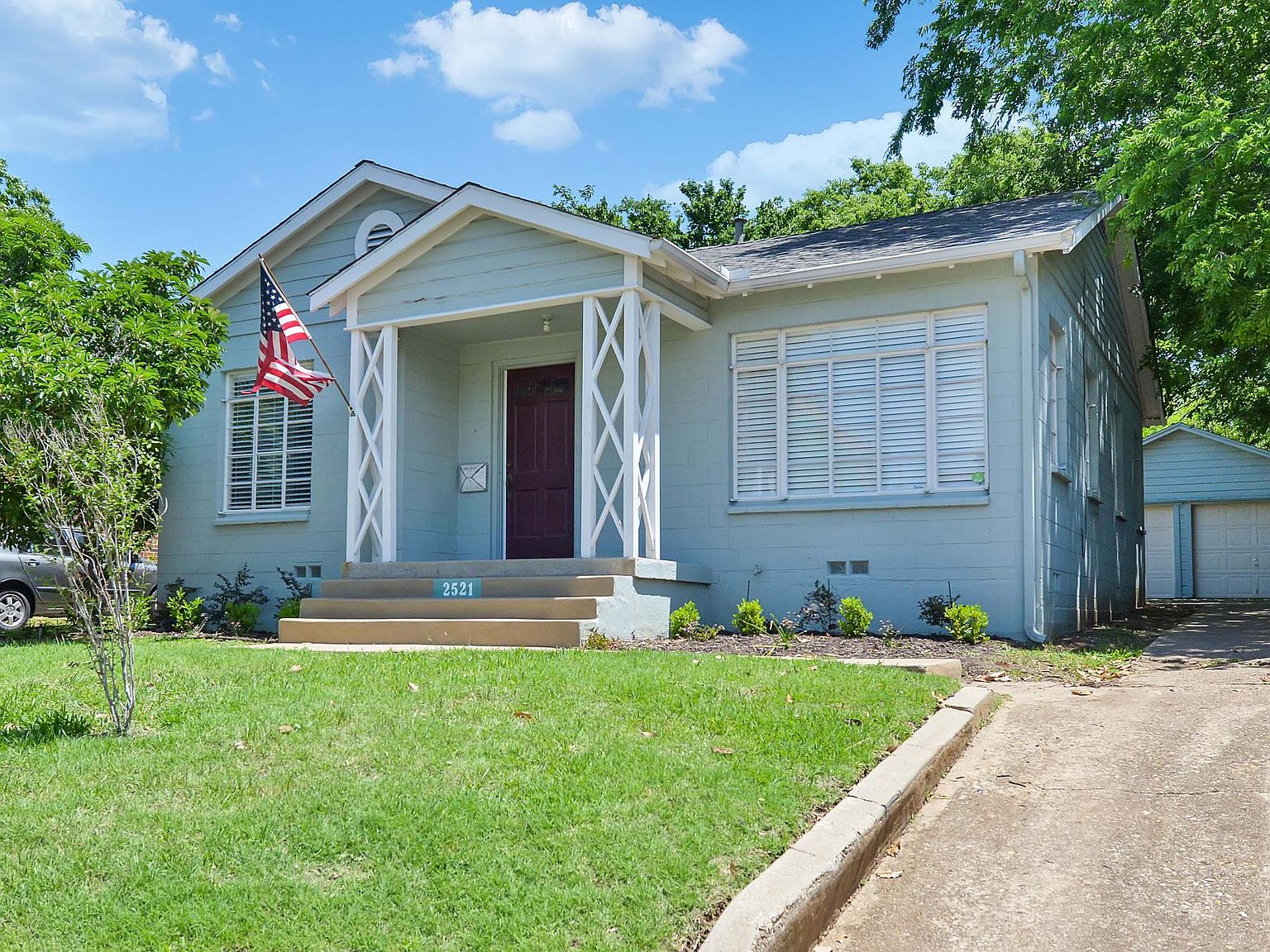 2521 Forest Park Blvd, Fort Worth, TX 76110 Zillow