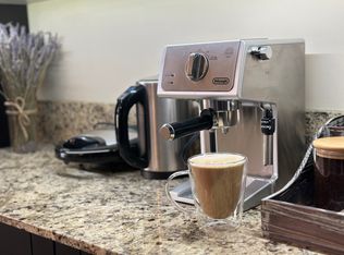 733 N 14th Ave SW #803, Calgary, AB T2R0N3