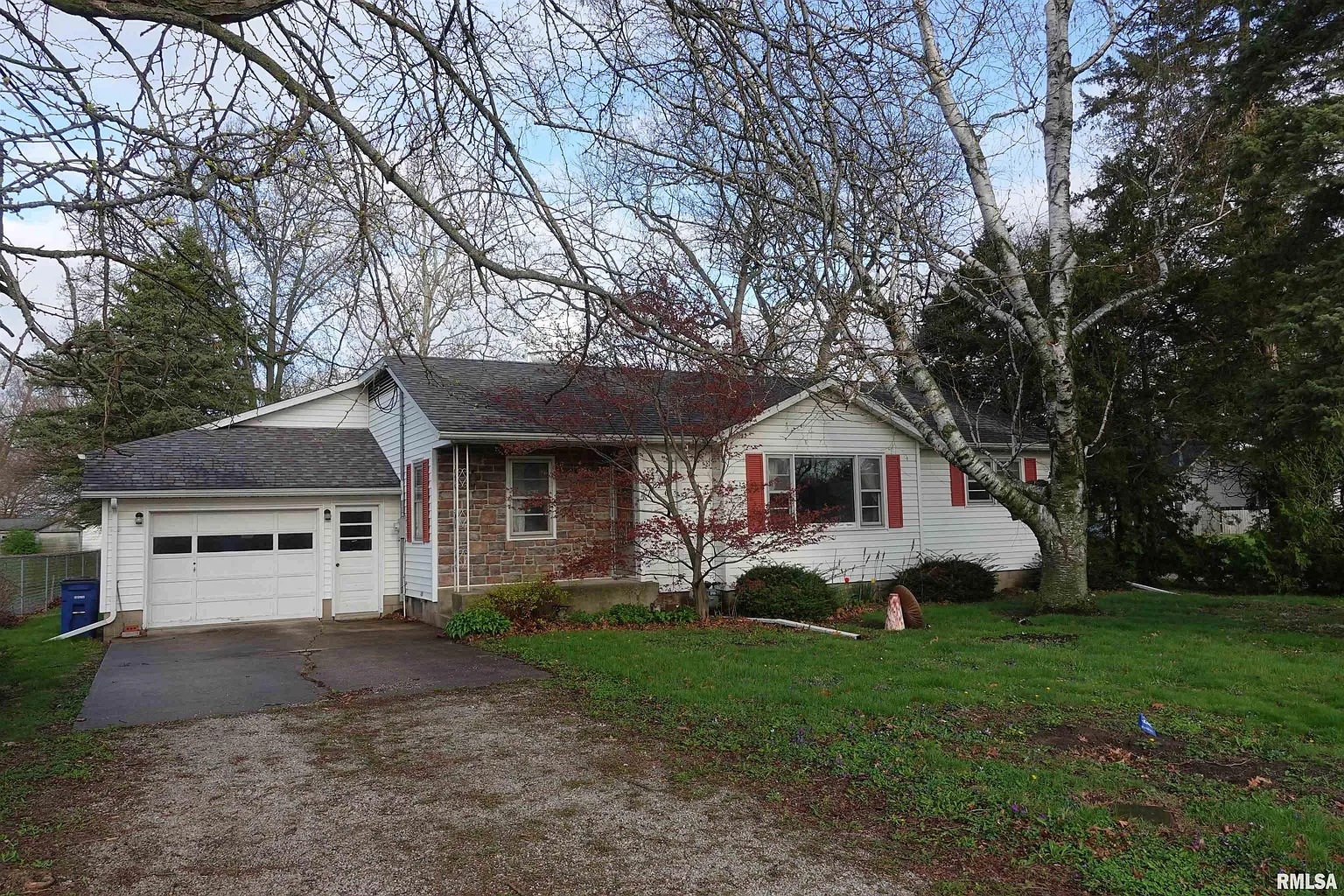126 N Sparta St photo 1
