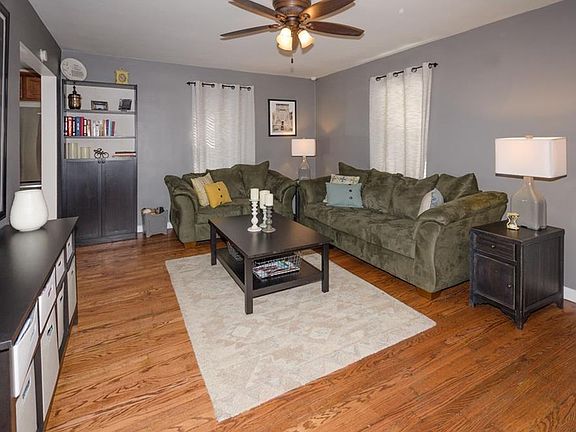 5th image of 1564 E 52nd St