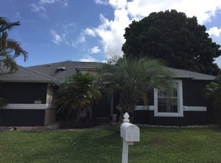 701 SE Michaels Ct, Stuart, FL 34996