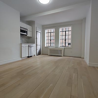 1st image of 25 Tudor City Pl #14100