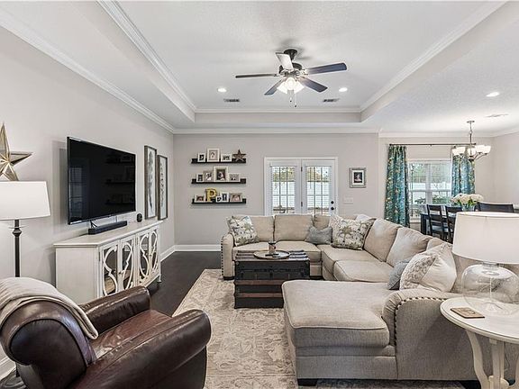 3rd image of 174 Majestic Oaks Dr