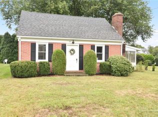 20 Maywood Rd, Narragansett, RI 02882