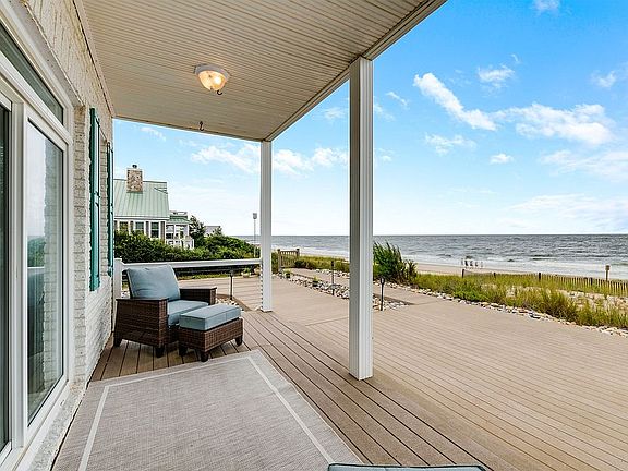 Second floor deck