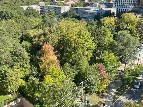 21 Tichester Rd, Toronto, ON M5P 1P3