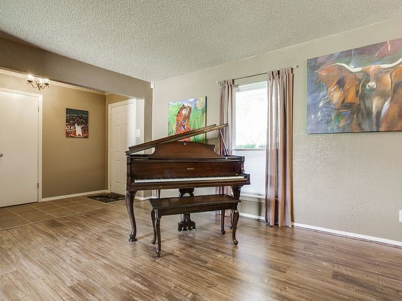 2nd image of 11024 Beauty Ln