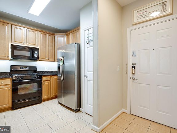 4th image of 3840 Lightfoot St Unit 246