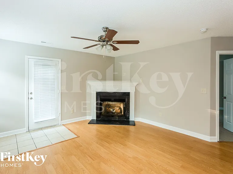 2192 Mallard Pointe Dr — Photo 7