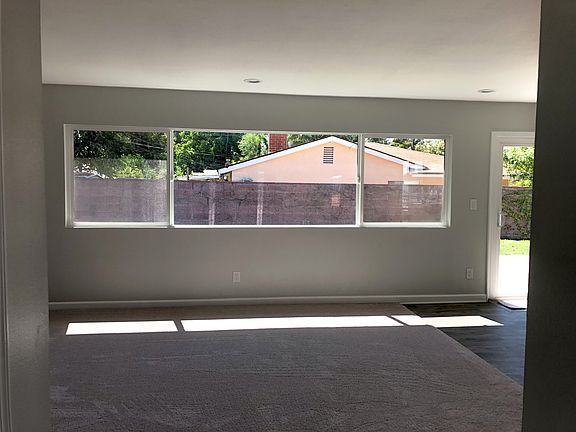 5th image of 11466 Kagel Canyon St