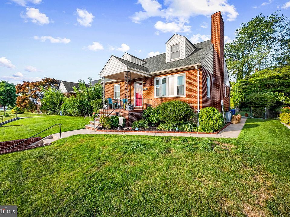 1st image of 8227 Laurel Dr