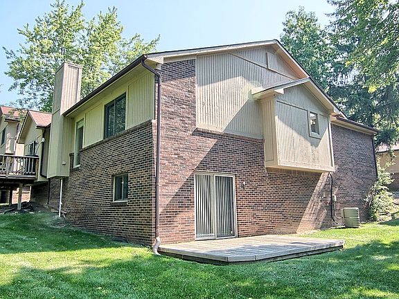 3rd image of 6390 Pinecrest #1