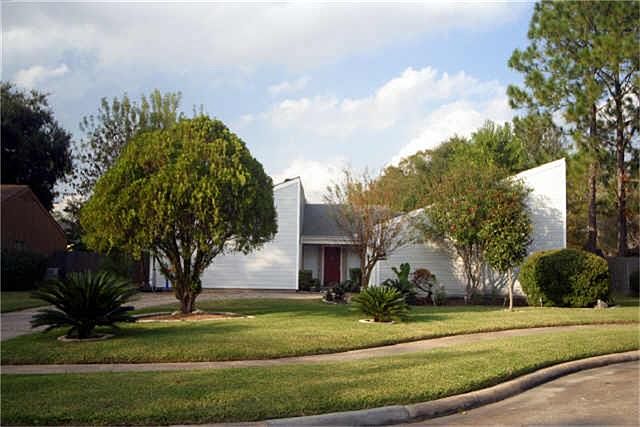 1st image of 15810 Red Willow Dr