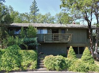 422 Rodale Dr, Eagle Pt, OR 97524