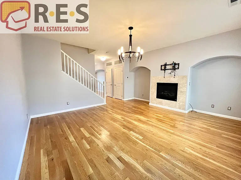 150 S Harrison St #107 — Photo 11